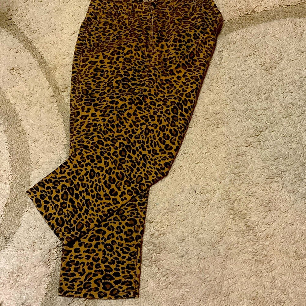 Calico print ladies jeans size12